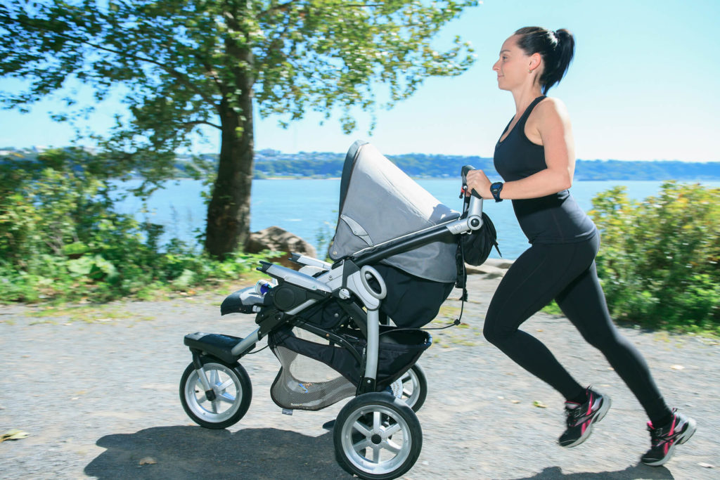 How to choose a jogging stroller 